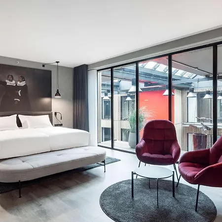 Radisson Red Ξενοδοχείο 4*