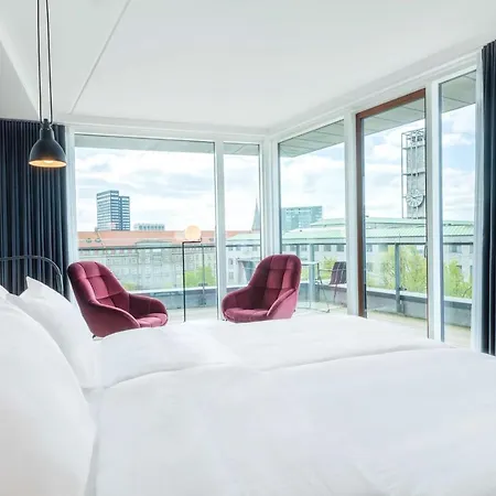 Ξενοδοχείο Radisson Red